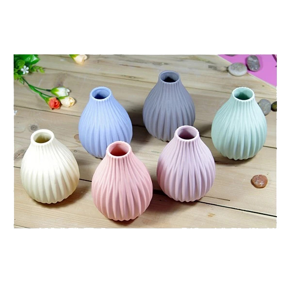 Flagon Shape Small Neck Table Ceramic Vases for Home Decoration from the Youli collection by Xiamen Youli