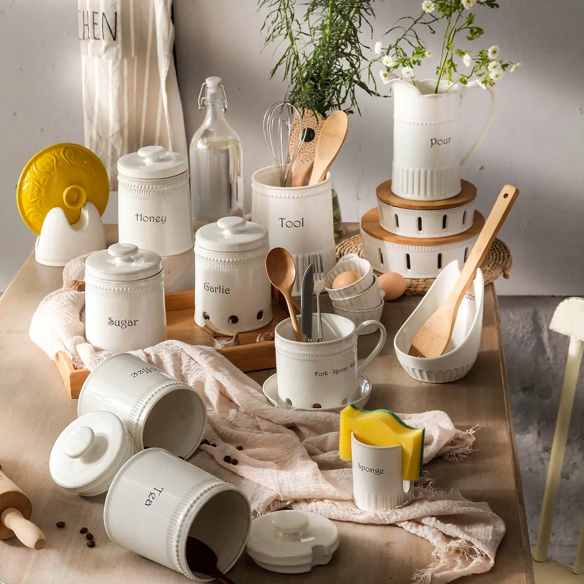 Full Featured Ceramic Kitchenware from the Youli collection by Xiamen Youli