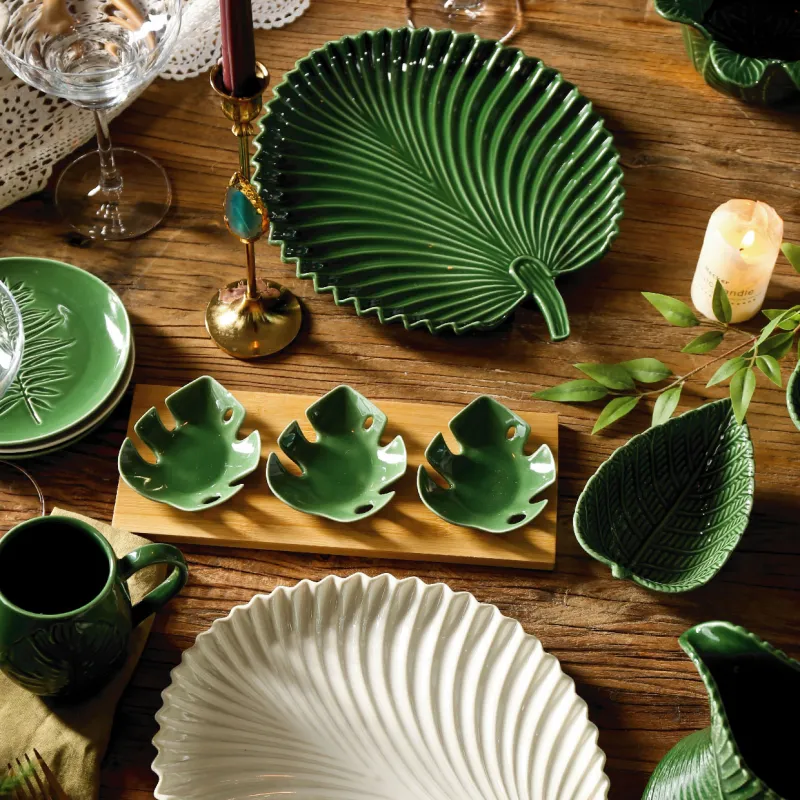 Natural Leaf Shape Porcelain Dinnerware 2 from the Youli collection by Xiamen Youli