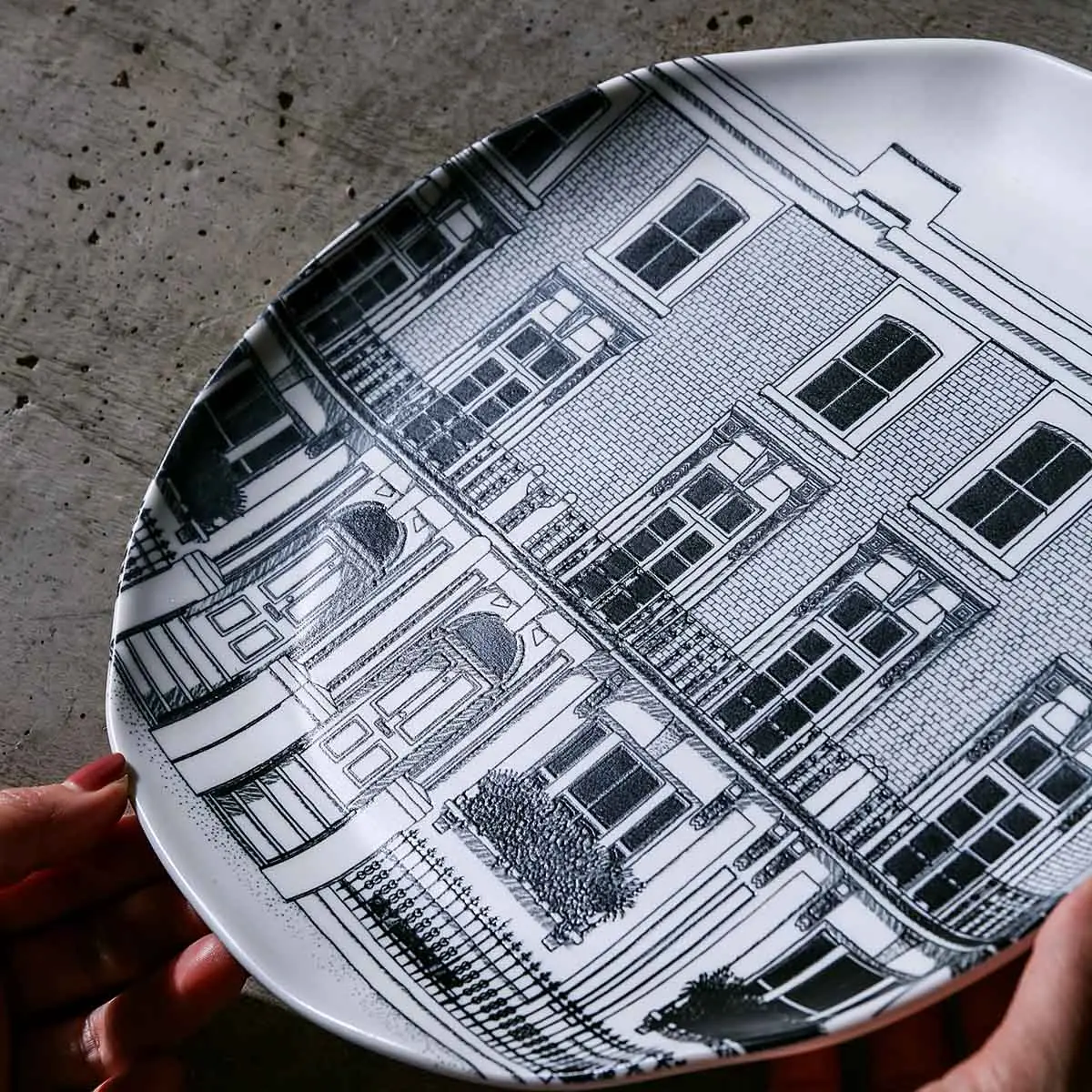 Modern Ceramic Serving Plates 4 from the Youli collection by Xiamen Youli