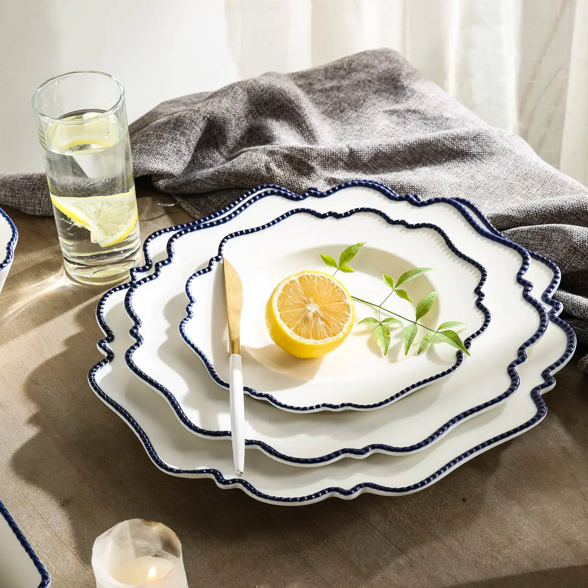 Soft Gradient Ceramic Dinner Plates 4 from the Youli collection by Xiamen Youli